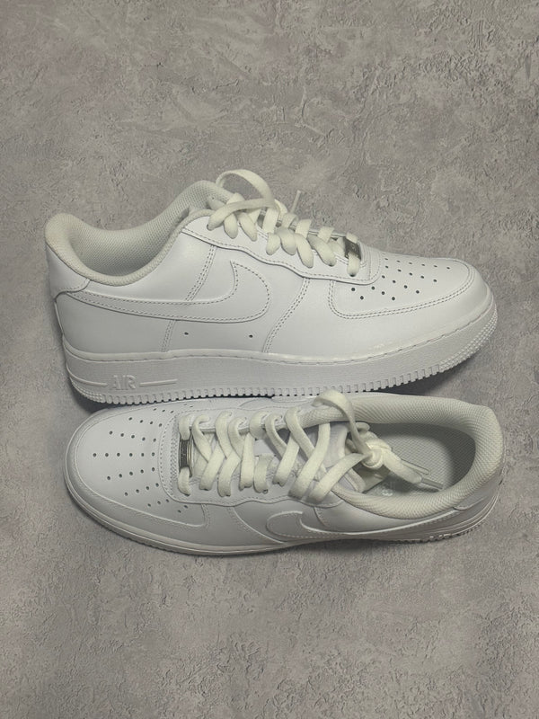 NIKE AIR FORCE 1 WHITE